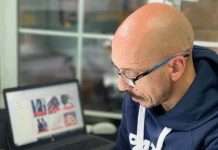 Andreas Costanasios con Pathos