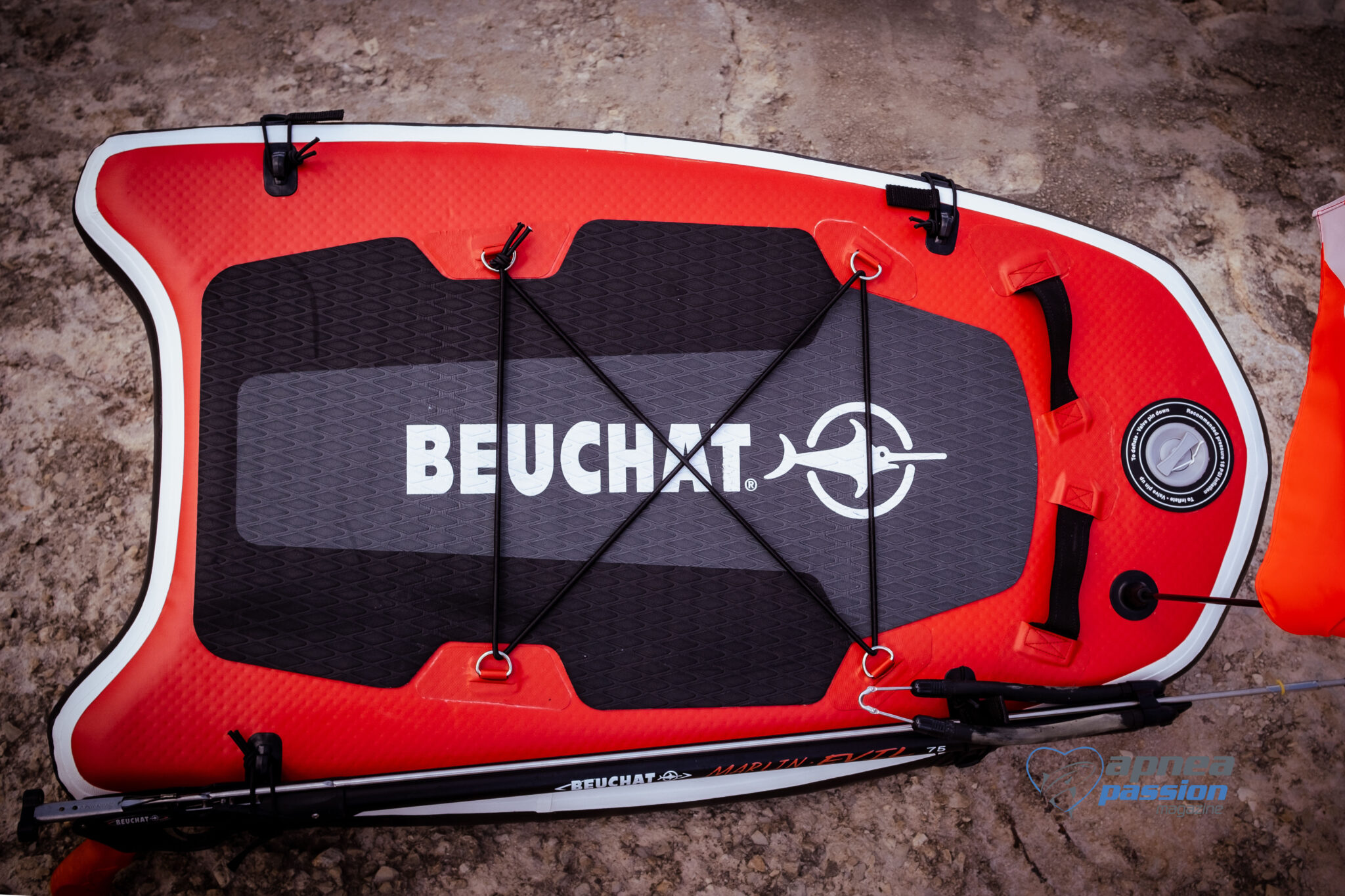 Plancha Beuchat Hammer - Apnea Passion Magazine