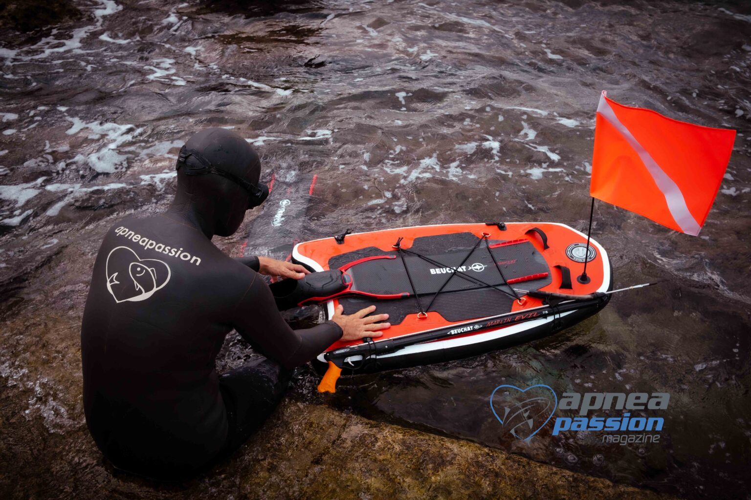 Beuchat Hammer float Apnea Passion Magazine