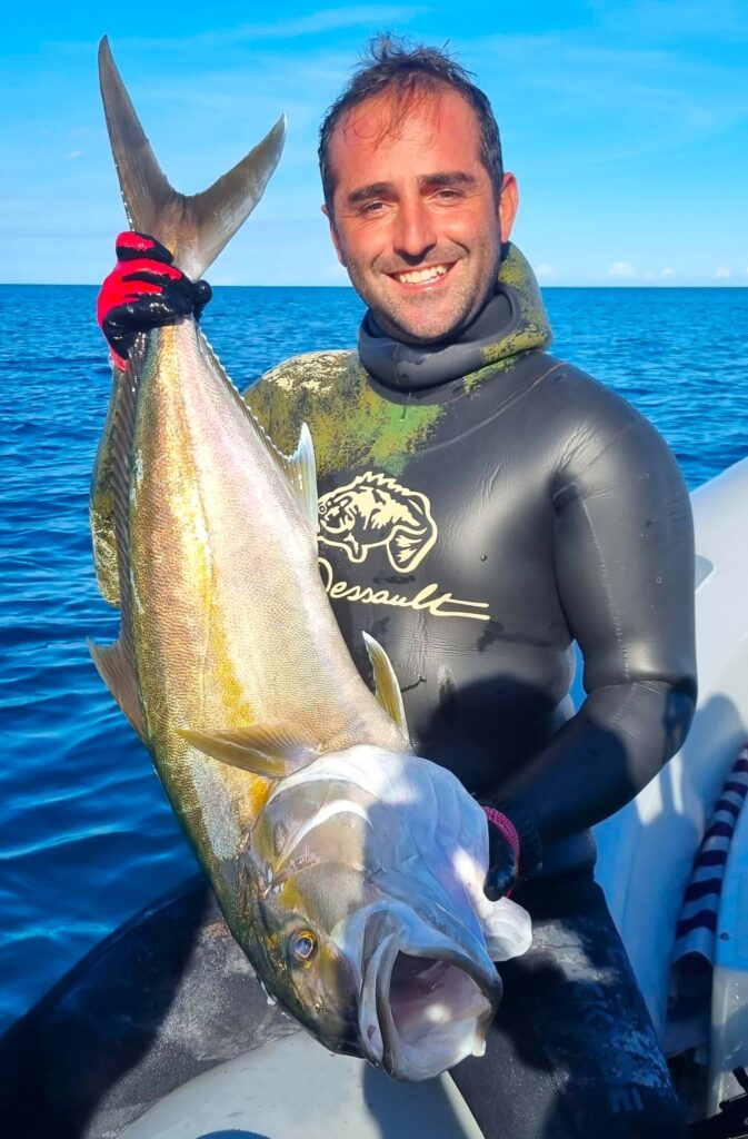 Federico Rais con una splendida ricciola