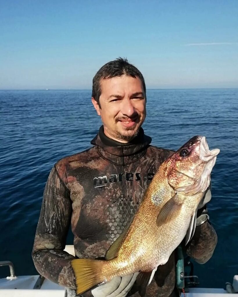 Luca con una magnifica corvina