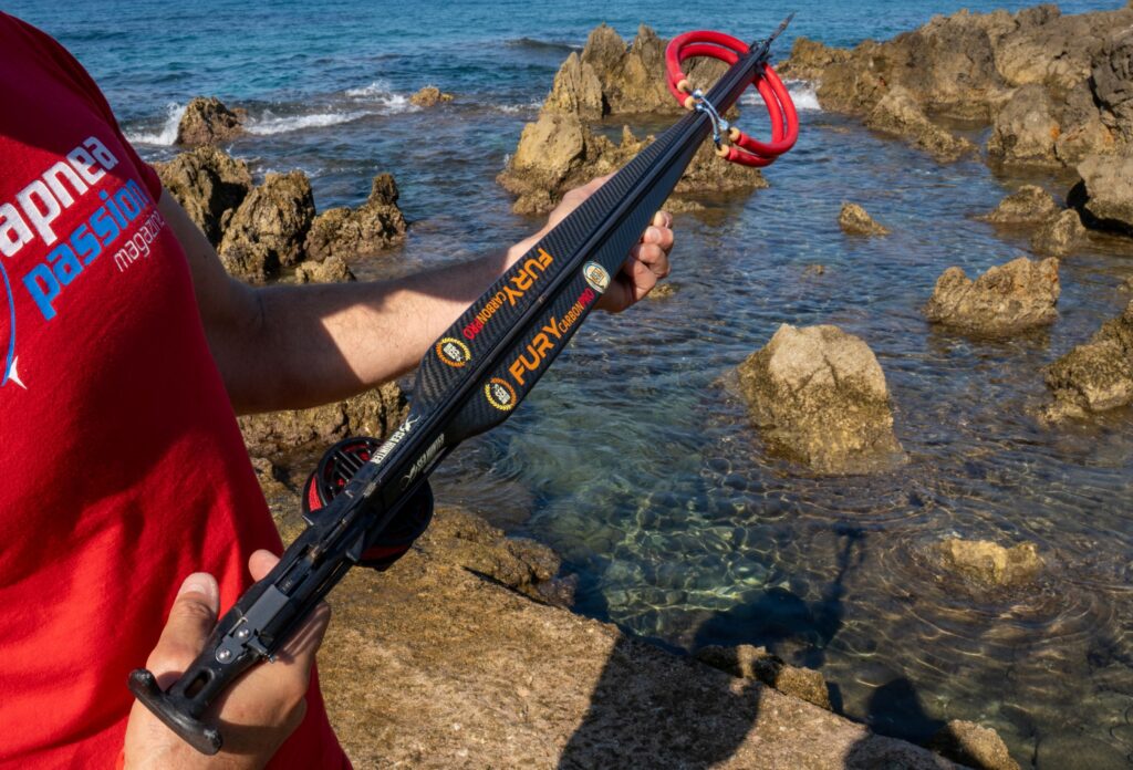 Sea Hunter Fury Carbon Pro with double circular Tsunami Red bands wins the 2025 Best Choice by Apnea Passion in the over 200€ sling spearguns category