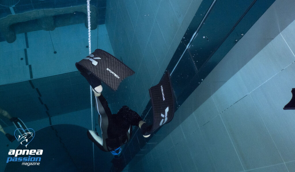 Michele Tomasi, of the Apnea Passion Team, testing the new C4 SPORTECH carbon fins at the Y-40