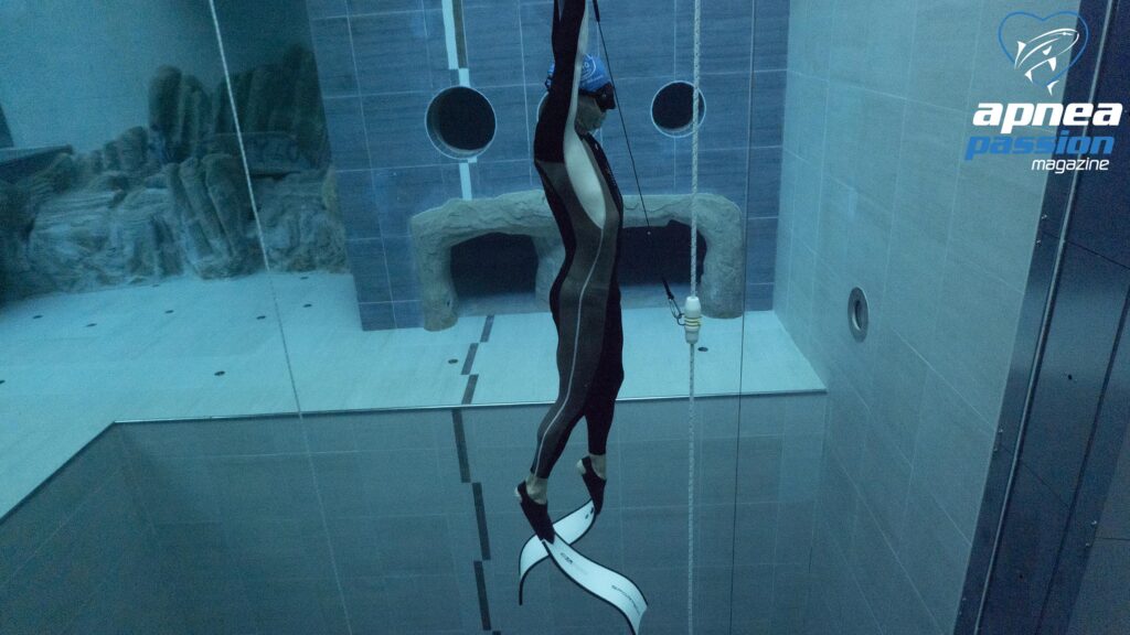 Michele Tomasi, of the Apnea Passion Team, testing the new C4 SPORTECH FBG fins at the Y-40