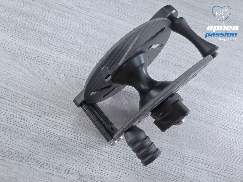 Cetma Carbon Reel V90 with 3 mm carbon fiber discs and central Delrin support